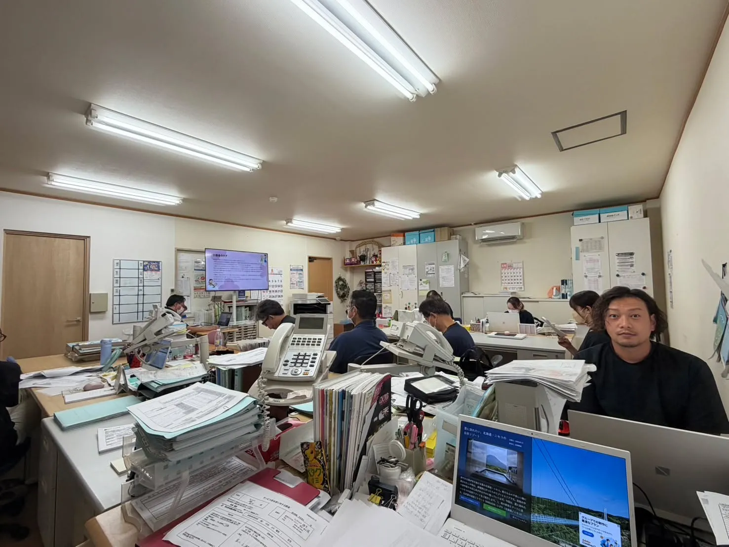 先日、本社にて「倫理・法令遵守」と「認知症ケア」の研修を行い...